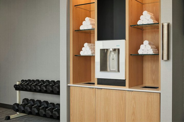 Courtyard by Marriott St. Louis Westport Plaza