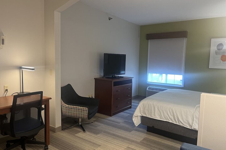 Room 28 of 111