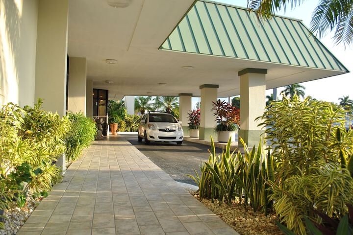 Hotel 2 of 90