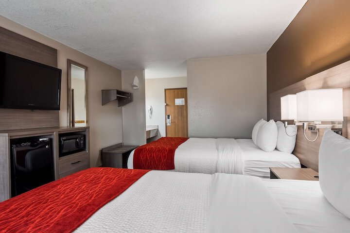 Room 22 of 33