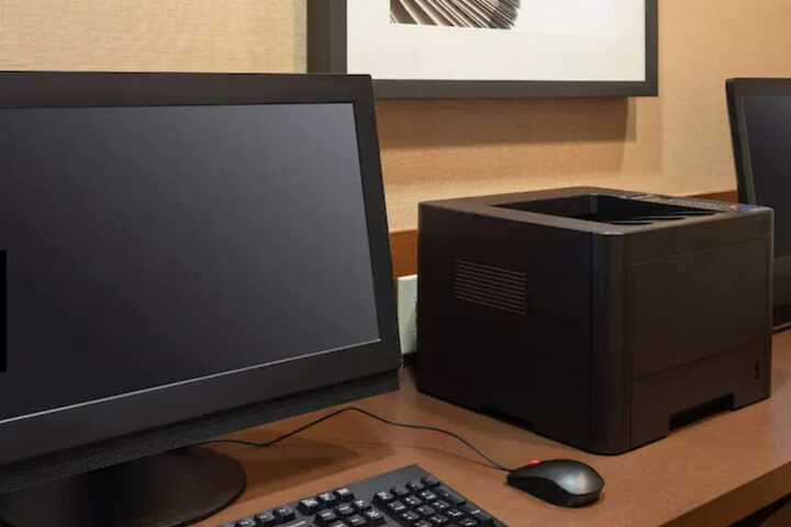 Business Center 27 of 27