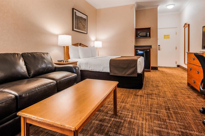 Room 9 of 40