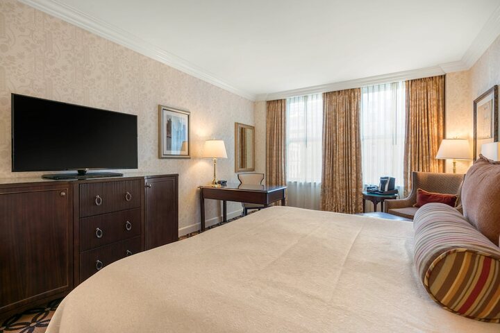 Room 90 of 155