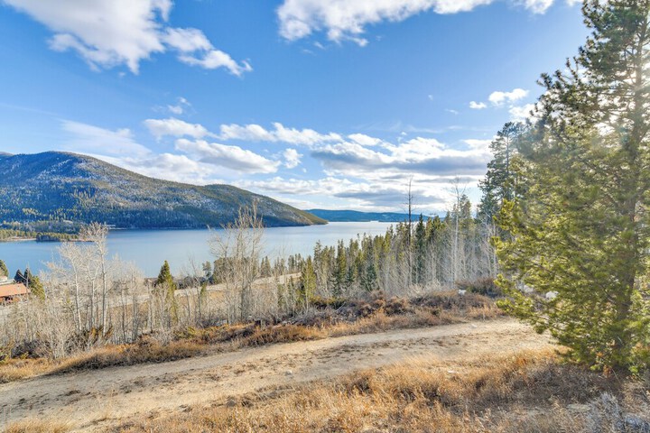 Ski Hike & Snowmobile: Mtn-view Grand Lake Gem!