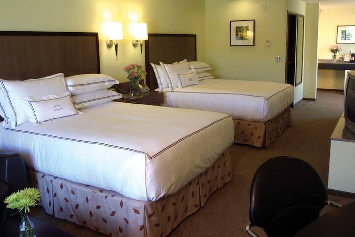 Best Western Snowcap Lodge