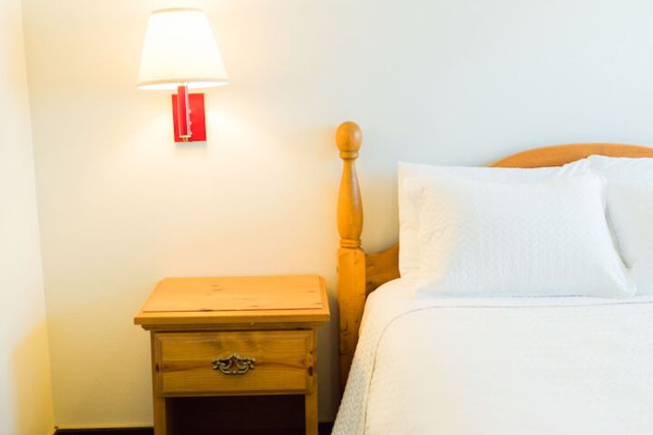 Room 16 of 42