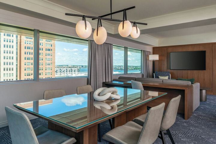 Renaissance Boston Seaport District