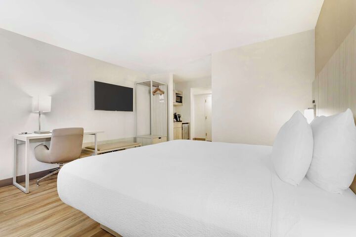 Best Western Plus Sugar Land / Stafford