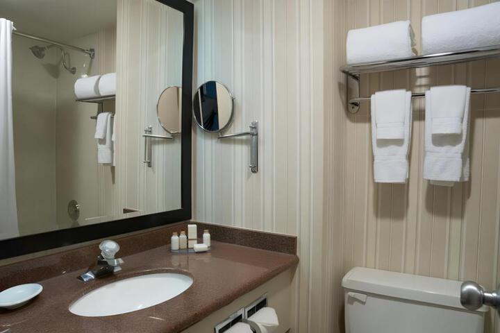 The Roehampton Hotel