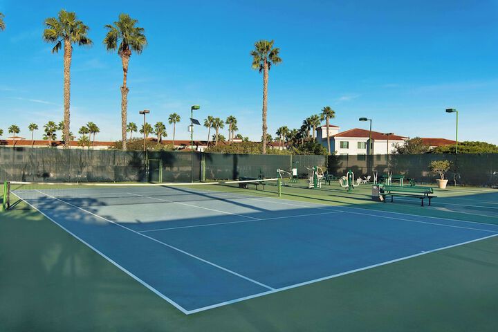 DoubleTree by Hilton San Pedro - Port of Los Angeles