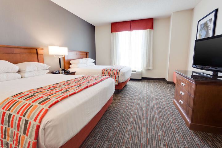 Room 8 of 40