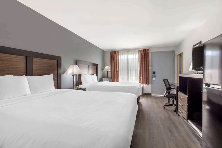 Room 18 of 34