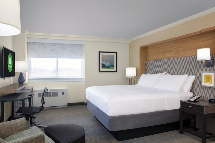 Room 15 of 46