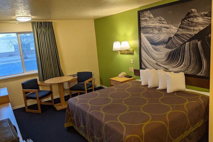 Room 16 of 49