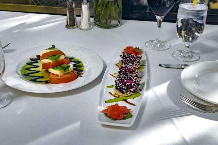 Dining 34 of 49