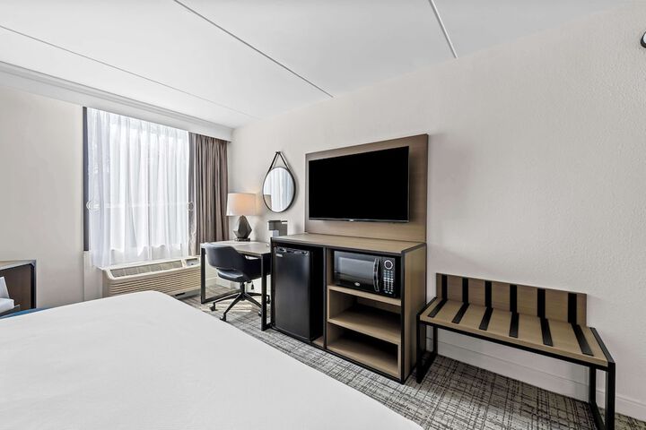 Room 7 of 25