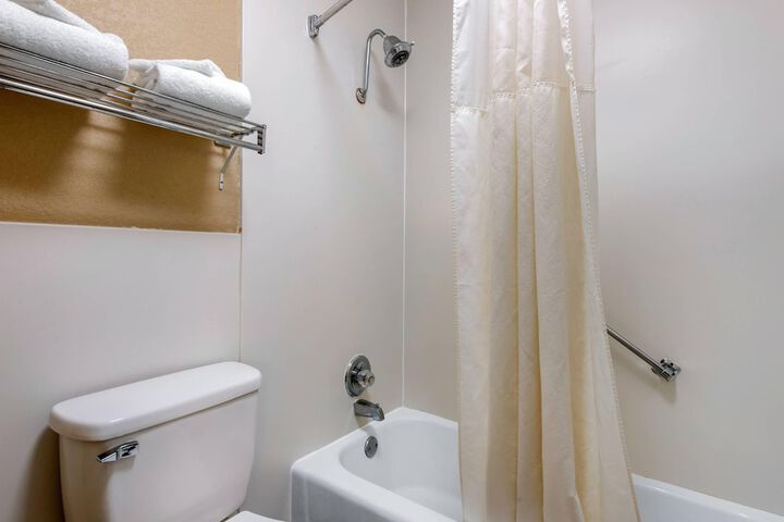 Quality Inn & Suites Brooksville I-75 / Dade City
