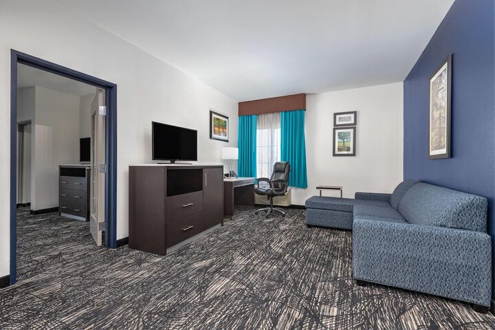 La Quinta Inn & Suites by Wyndham Paris