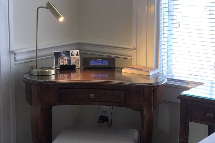 Room 19 of 89