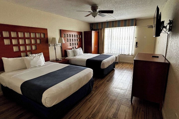 Ramada by Wyndham Hotel & Water Park