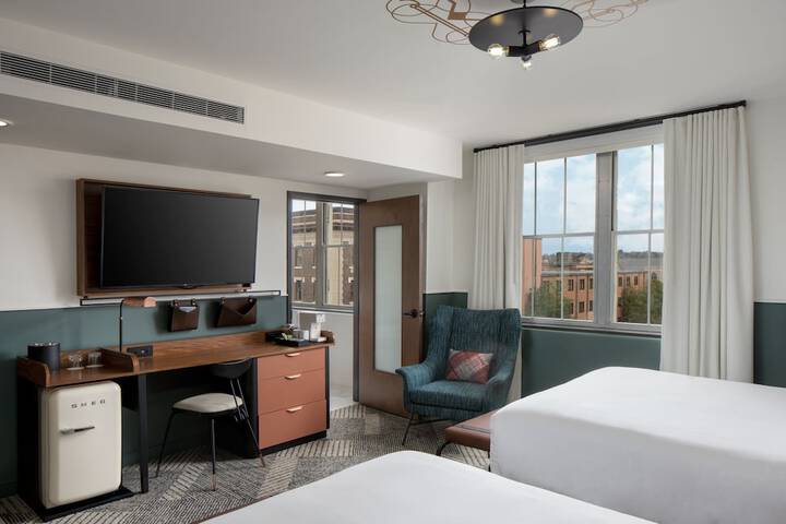 Hotel Forty Five Macon, a Tribute Portfolio Hotel