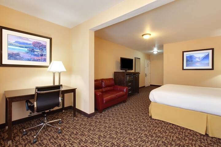 Room 30 of 61