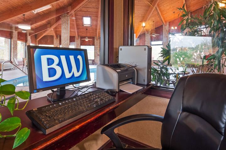 Business Center 24 of 24