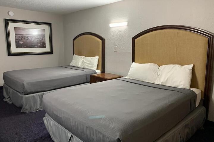 Room 18 of 22