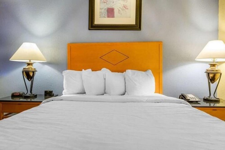 Inn at Lebanon - Hershey & Manheim area