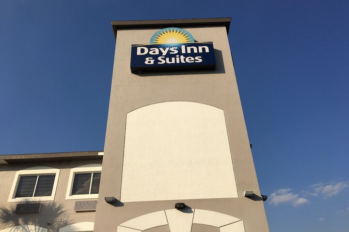 Hotel 4 of 28