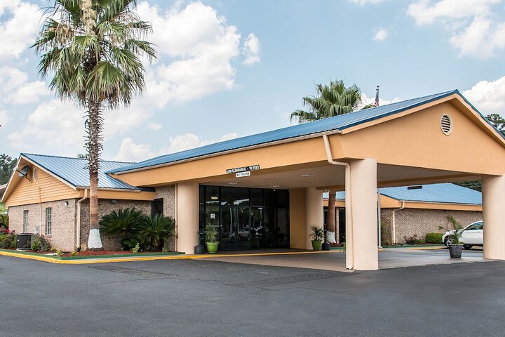 Hotel 3 of 33