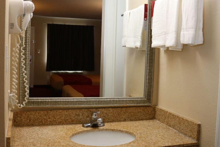 Room 9 of 21