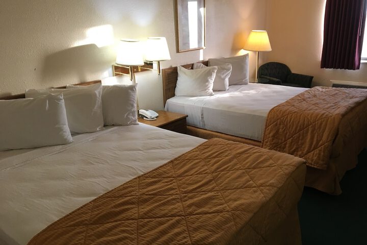 Room 25 of 34