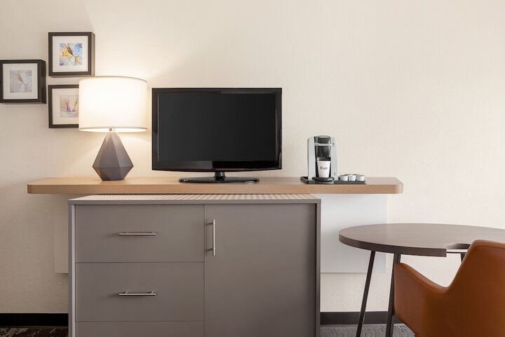 Room 62 of 108