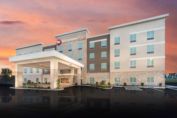 Hotel 2 of 49
