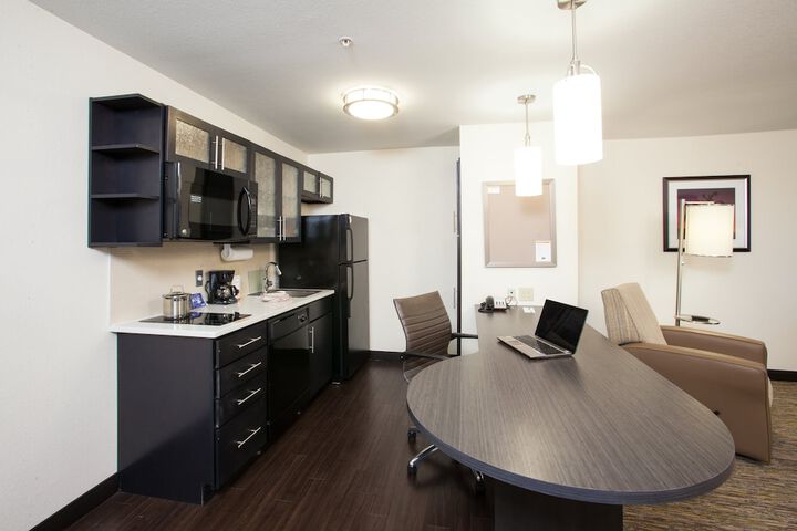 Room 12 of 19
