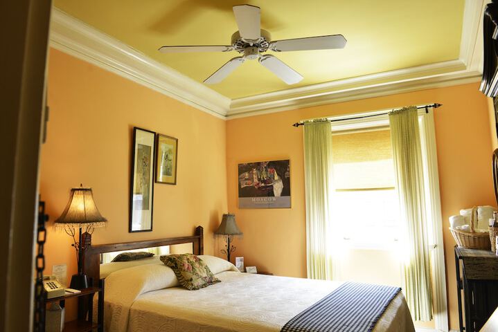 Room 48 of 152