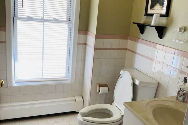 Room 8 of 23