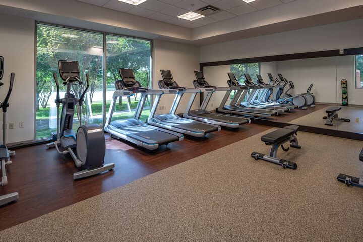 DoubleTree by Hilton Dallas - Farmers Branch