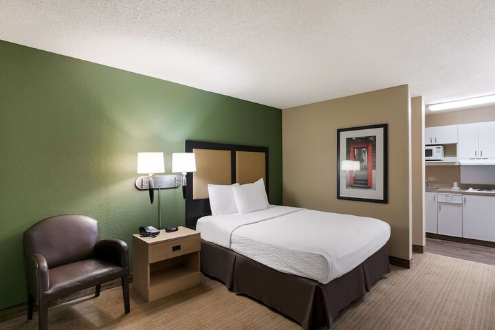 Room 20 of 38