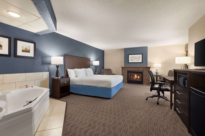 Baymont by Wyndham Owatonna
