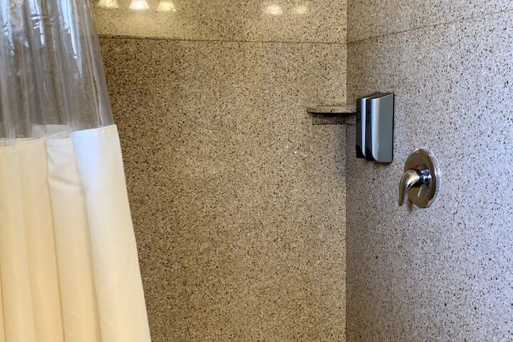 Room 15 of 29