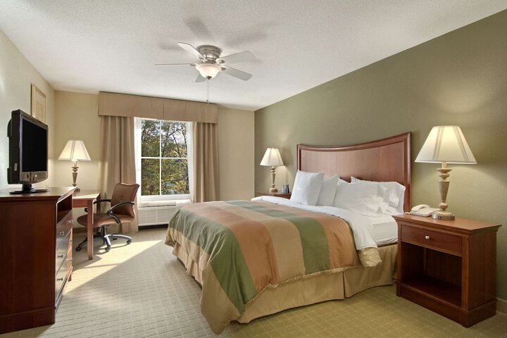Room 21 of 30