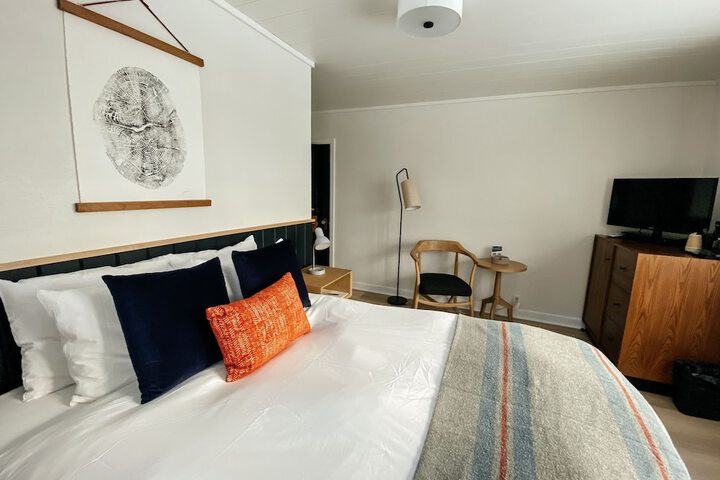 Room 194 of 229