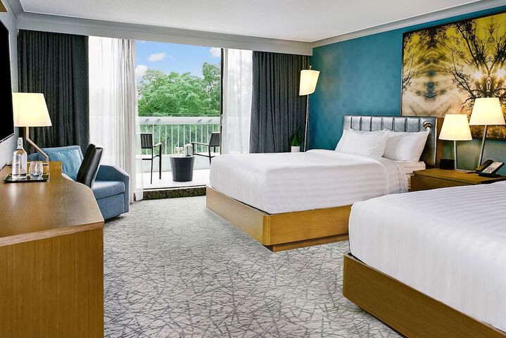 Room 11 of 27