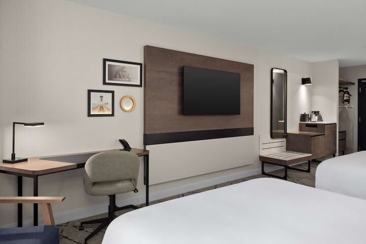 Room 49 of 73