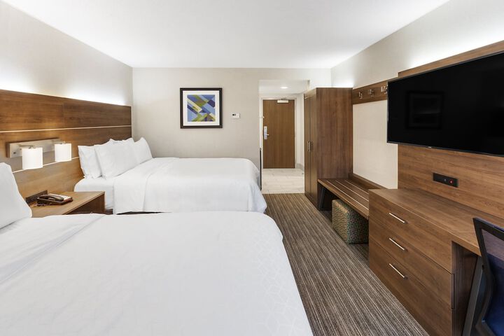 Holiday Inn Express Hotel & Suites Tilton - Lakes Region by IHG