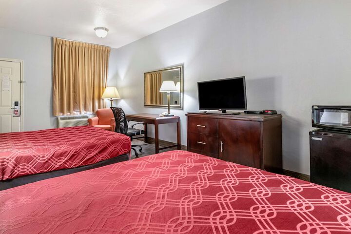 Room 15 of 23