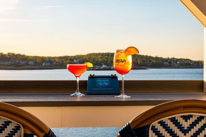 Bearskin Neck Motor Lodge