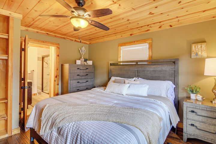 Modern Cabin w / Grill Near Golf & Bass Fishing!